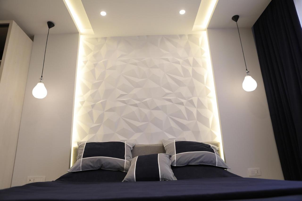 4Room Hotel Yerevan Ngoại thất bức ảnh