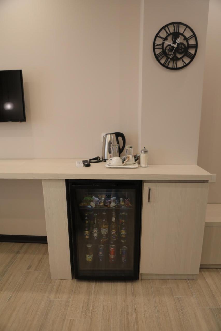 4Room Hotel Yerevan Ngoại thất bức ảnh